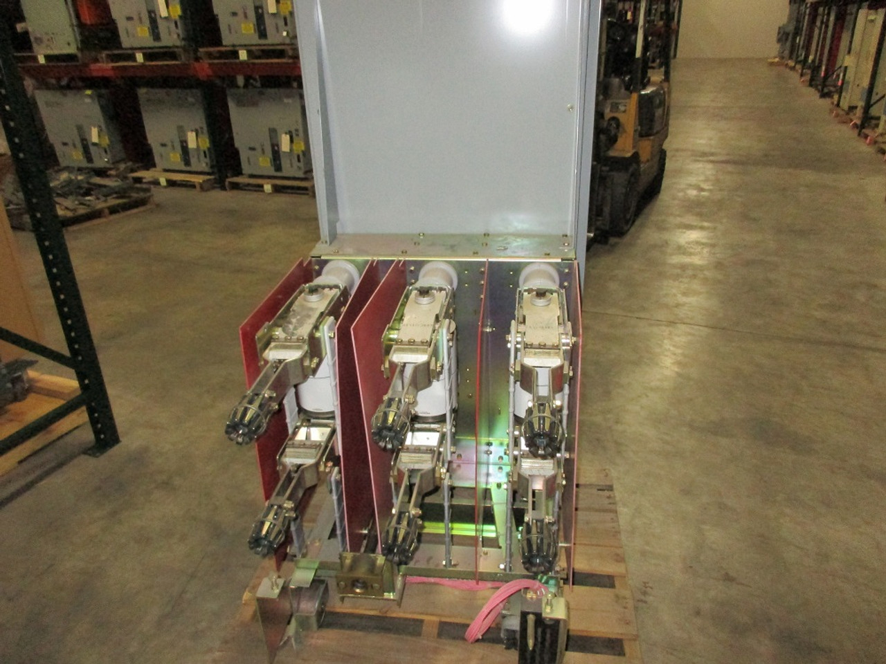 150 DHPVR1000 CutlerHammer 1200A 15KV Vacuum Retrofit Bullock Breakers