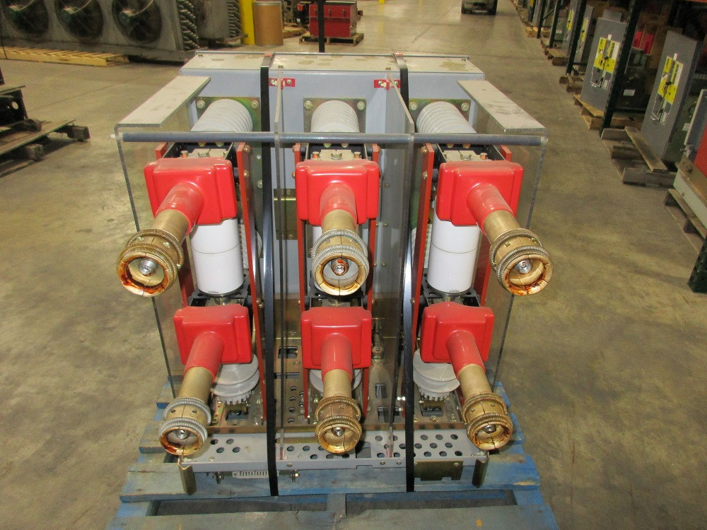 Type VR Square D 1200A 29KV Vacuum Circuit Breaker Bullock Breakers