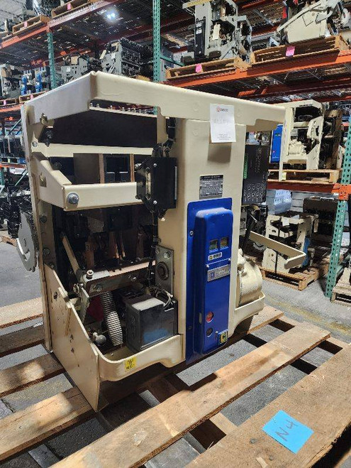 AK-2-50-2 GE 1600A EO/DO LSIG Air Circuit Breaker