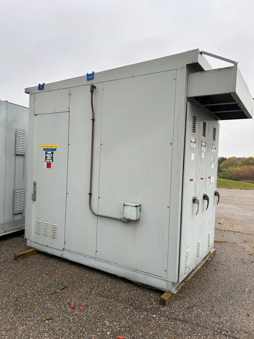 Powell 3200A 480V MLO Outdoor Switchgear W/Westinghouse Distribution (#298)