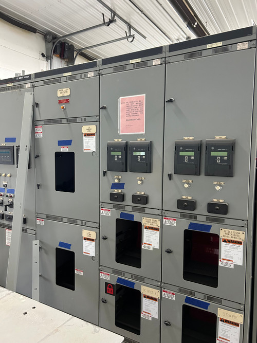 GE AKD8 3200A MainTie Switchgear Lineup (220) Bullock Breakers