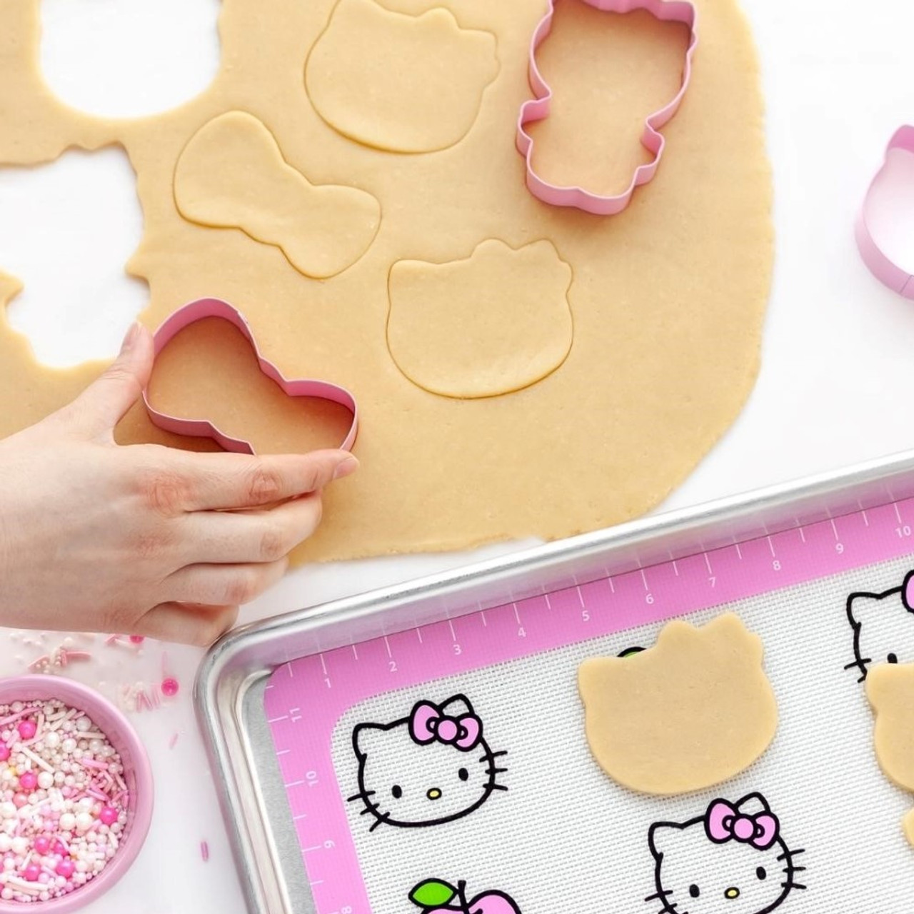 Hello Kitty Cookie Baking Set Fancy Flours