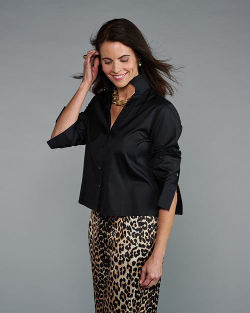 The League Crop in Pitch-Black Poplin (easy-care)