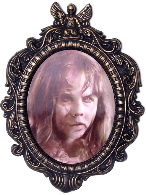 Officially Licensed The Exorcist Regan Lenticular 3D Morphing Photo Picture