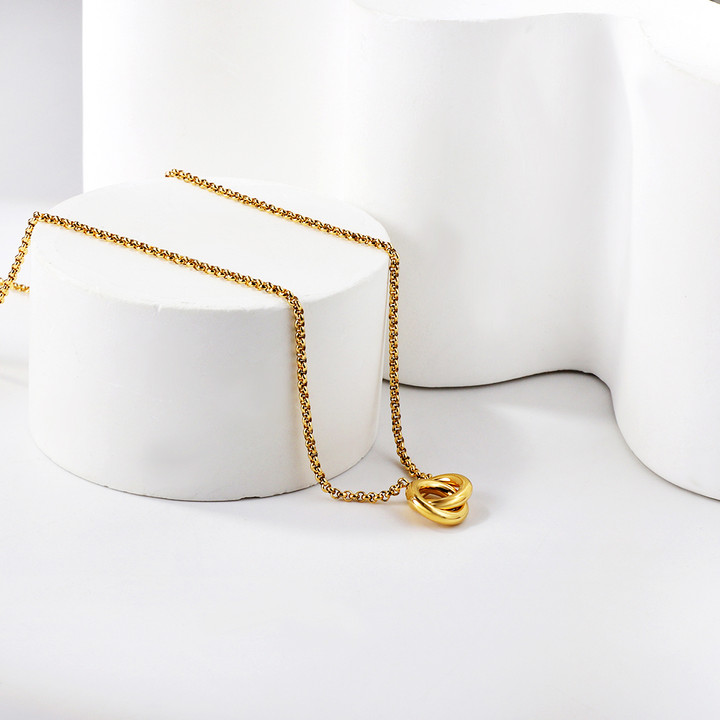 Interlocked Gold Necklace