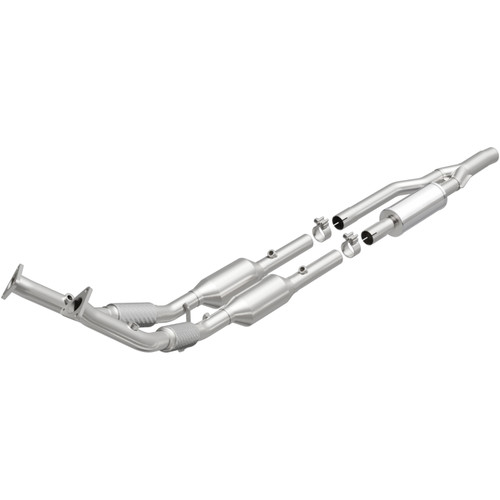 MagnaFlow 2006-2009 Audi A3 Quattro 3.2L | 2008 Volkswagen R32 3.2L OEM Grade Federal / EPA Compliant Direct-Fit Catalytic Converter 49873
