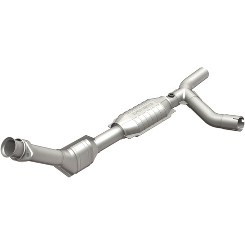 MagnaFlow HM Grade Federal / EPA Compliant Direct-Fit Catalytic Converter 93151
