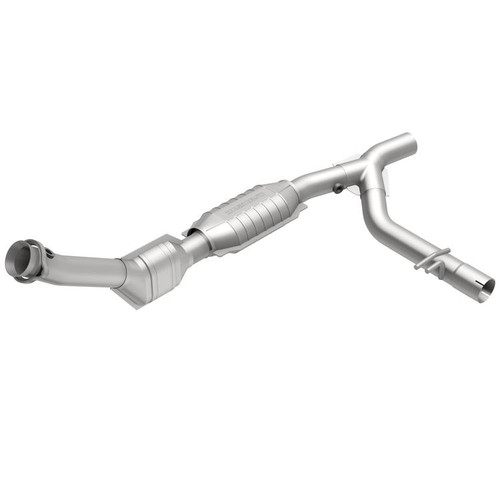 Magnaflow 447116 | FORD EXPEDITION/F-150(4r100Trans)/F-250, LINCOLN NAVIGATOR | 5.4L | Passenger Side | RWD | Catalytic Converter-Direct Fit | California Legal | EO# D-193-103-ac