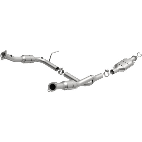 MagnaFlow 2004-2005 Lincoln Aviator 4.6L | 2004 Mercury Mountaineer 4.6L California Grade CARB Compliant Direct-Fit Catalytic Converter 458028
