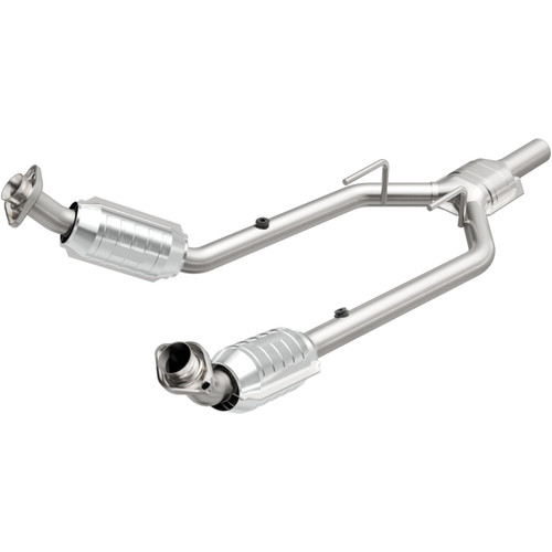 MagnaFlow 1996-1997 Ford Thunderbird 3.8L / 1996-1997 Mercury Cougar 3.8L California Grade CARB Compliant Direct-Fit Catalytic Converter 444080