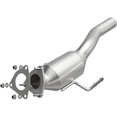 MagnaFlow 2004-2006 Porsche Cayenne 3.2L | 2004-2006 Volkswagen Touareg 3.2L OEM Grade Federal / EPA Compliant Direct-Fit Catalytic Converter 51979