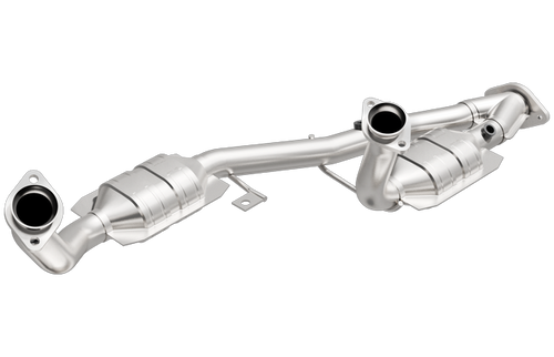 Magnaflow 4451381 | Ford Windstar | 3L | Direct-Fit California Legal Catalytic Converter OBDII | EO D-193-136