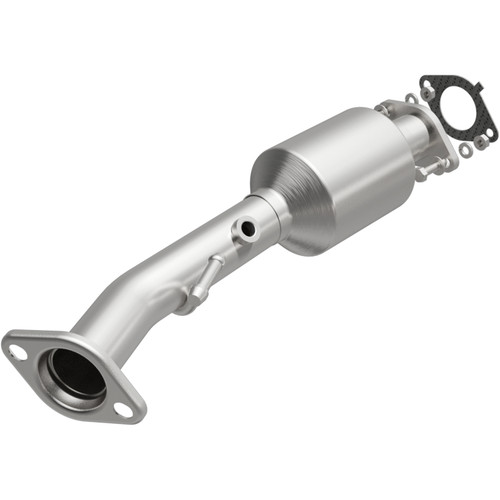 MagnaFlow 2015-2018 Chevrolet City Express 2.0L | 2013-2021 Nissan NV200 2.0L OEM Grade Federal / EPA Compliant Direct-Fit Catalytic Converter 52690
