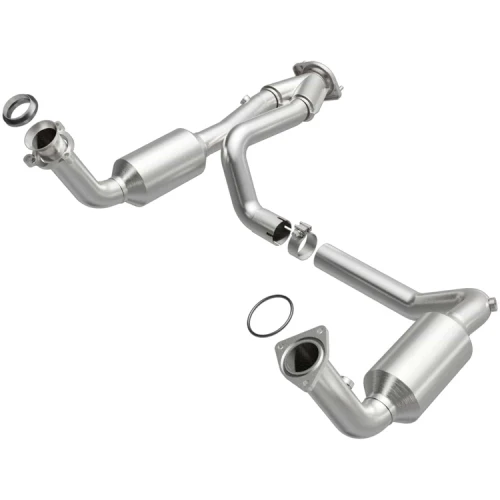 Magnaflow 5451419 | Chevrolet Silverado 1500 Classic | GMC Sierra 1500 Classic | Direct-Fit | California Catalytic Converter  | D-193-143