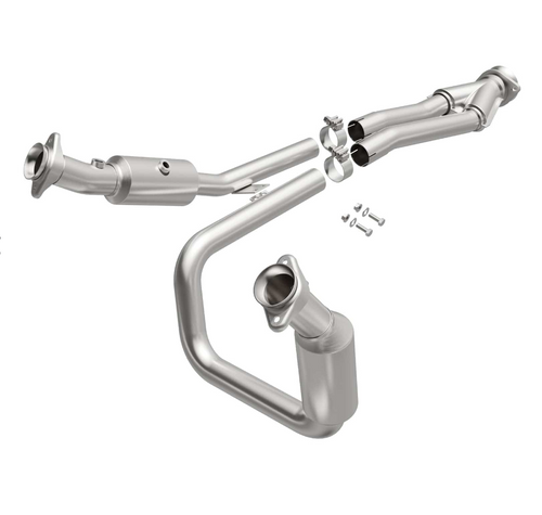 Magnaflow 5551436 | Ford Transit 150 250 350 35 HD | 3.7L |  Direct-Fit California Catalytic Converter OBDII