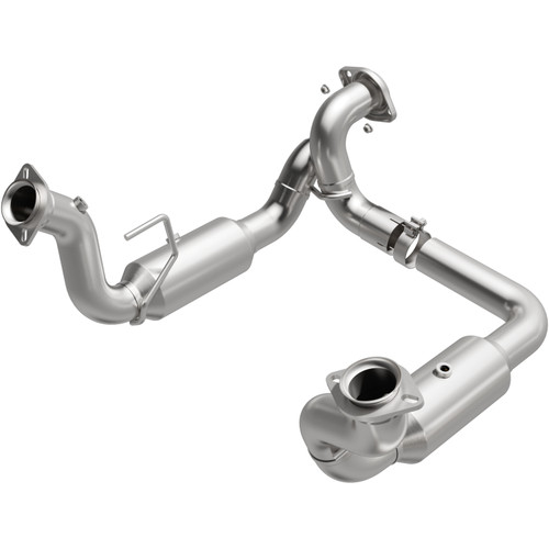 MagnaFlow 2020-2024 Ford F-250 Super Duty 7.3L / 2020-2024 Ford F-350 Super Duty 7.3L OEM Grade Federal / EPA Compliant Direct-Fit Catalytic Converter 280246