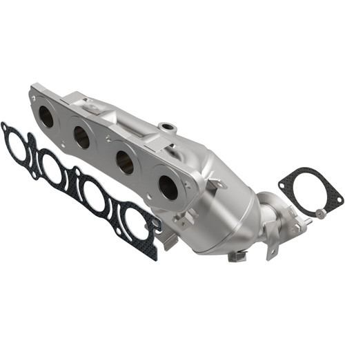 MagnaFlow 2018-2024 Nissan Kicks 1.6L | 2020-2025 Nissan Versa 1.6L OEM Grade Federal / EPA Compliant Direct-Fit Manifold Catalytic Converter 290031