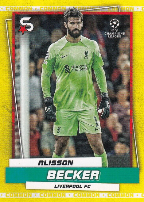 #011 Alisson Becker (Liverpool) - YELLOW PARALLEL (COMMON - IMAGE VARIATION) - Topps Superstars 2022/23