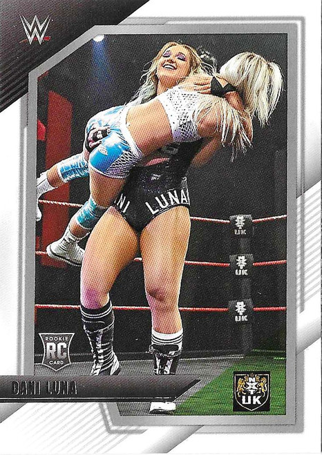 #022 Dani Luna - Panini WWE NXT 2.0 2022