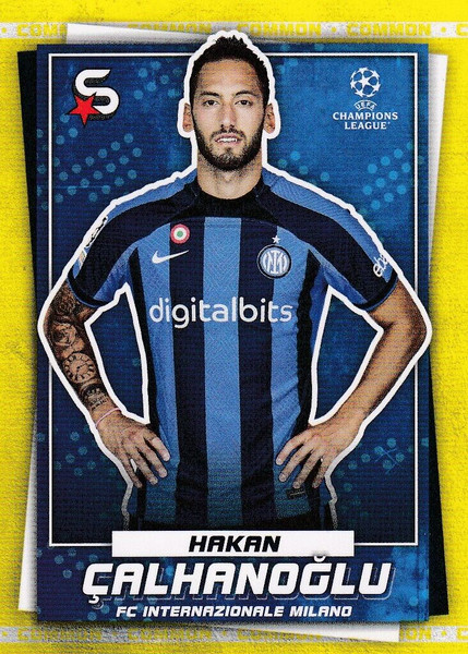 #82 Hakan Çalhanoglu (FC Internazionale Milano) Topps UEFA Football Superstars 2022/23 COMMON CARD