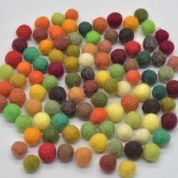 1cm Felt Balls 1cm Felt Balls