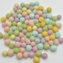 2cm Felt Balls 2cm Felt Balls