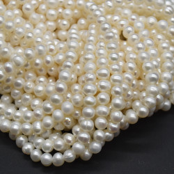 Pearl Round / Potato Beads Pearl Round / Potato Beads