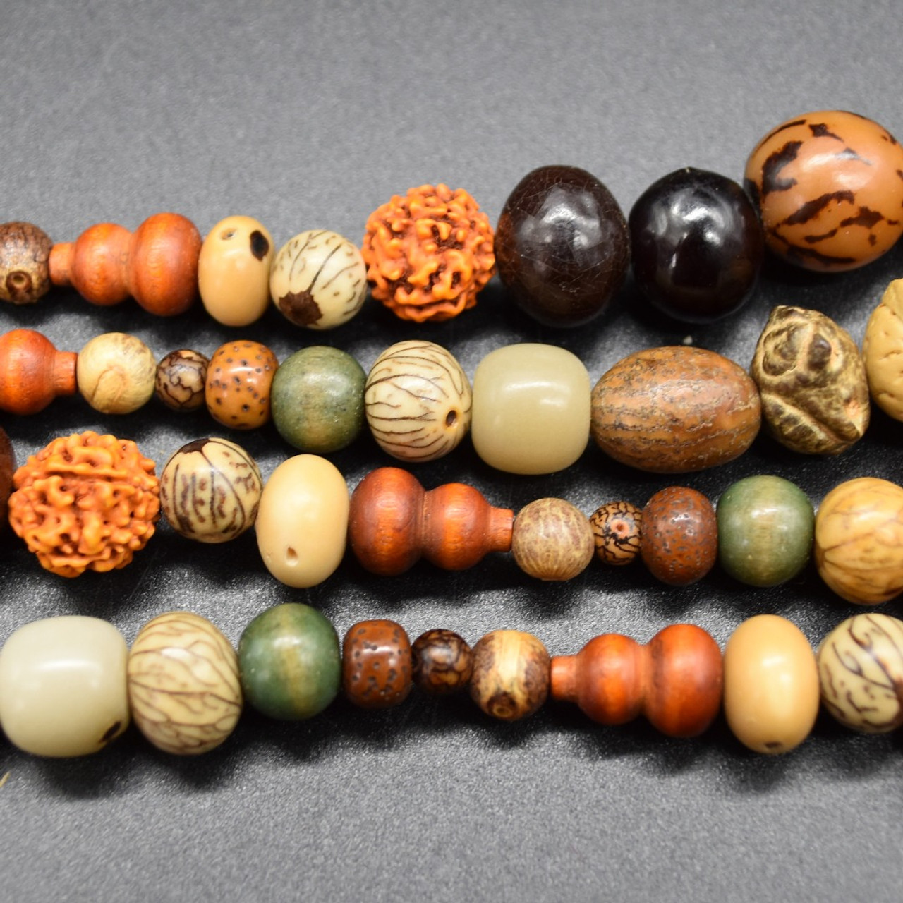 12 mm Om Mani Padme Hum Carved Bodhi Seed 108 Beads Mala: Buy 12 mm Om Mani  Padme Hum Carved Bodhi Seed 108 Beads Mala Online - Himalayan Mart