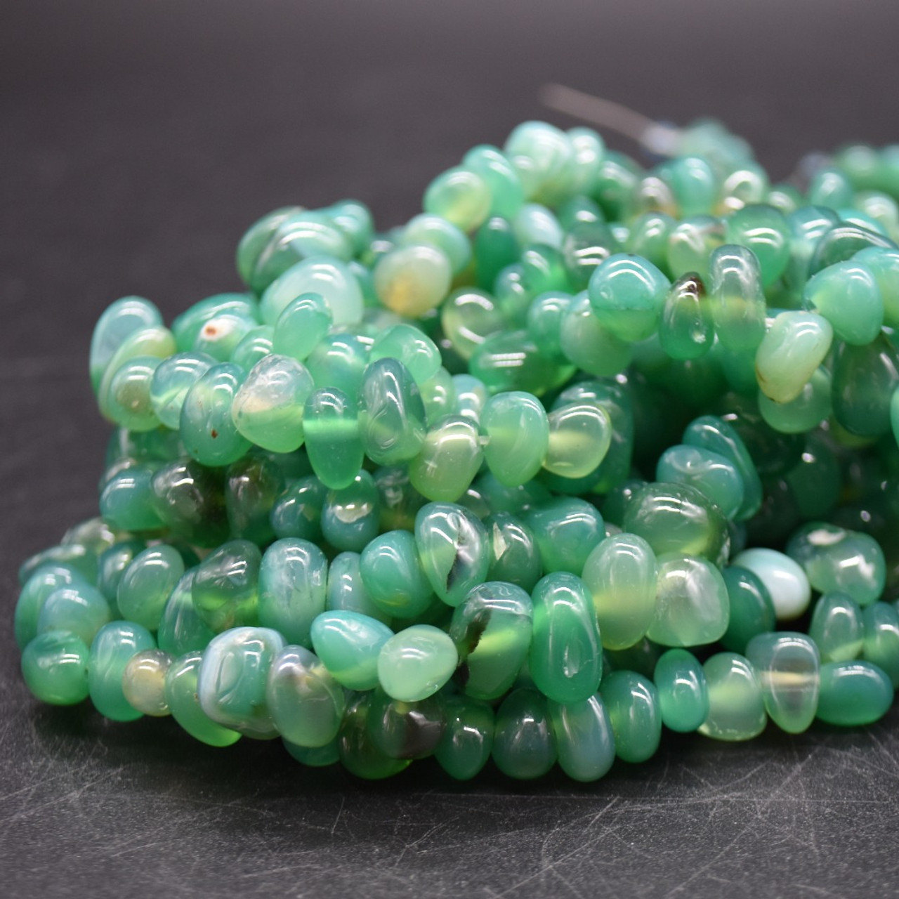 Green 2024 agate beads