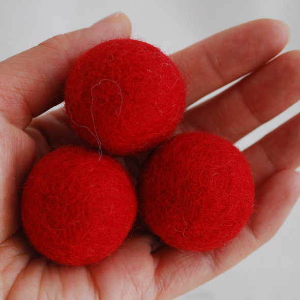 100% Wool Felt Balls - 10 Count - 3cm - Red