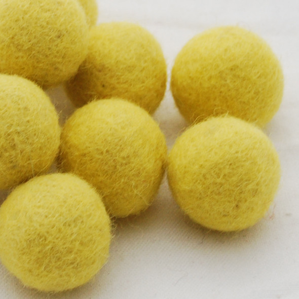 100% Wool Felt Balls - 10 Count - 3cm - Yellow