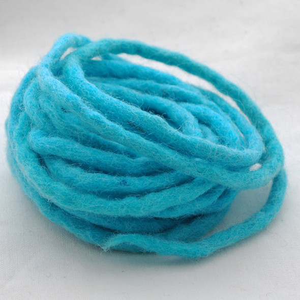 100% Wool Felt Cord - Handmade - 3 Metres - Turquoise