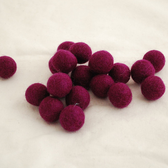 100% Wool Felt Balls - 2.5cm - Plum Purple - 20 Count / 100 Count