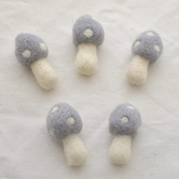 100% Wool Felt Mushrooms Toadstools - 5 Count - 4.5cm - Light Silver Grey