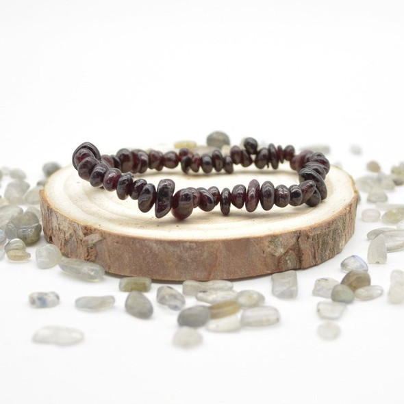 Garnet Gemstone Chip Bracelet / Beads Sample strand