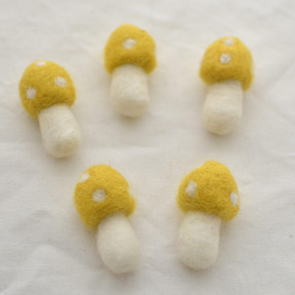 100% Wool Felt Mushrooms Toadstools - 5 Count - 4.5cm - Mustard