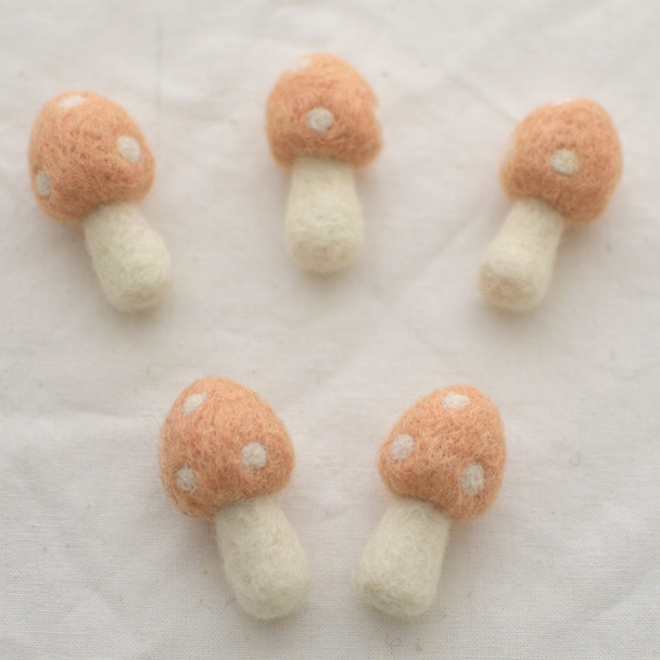 100% Wool Felt Mushrooms Toadstools - 5 Count - 4.5cm - Light Peach pink