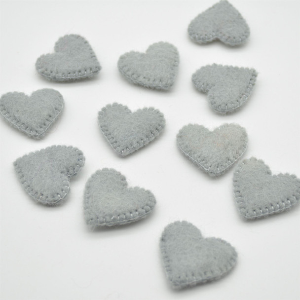 100% Wool Felt Flat Fabric Sewn / Stitched Felt Heart - 20 Count - approx 4cm - Silver Grey