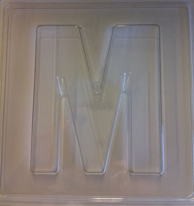 Jumbo Letter Mould M Roberts Edible Craft