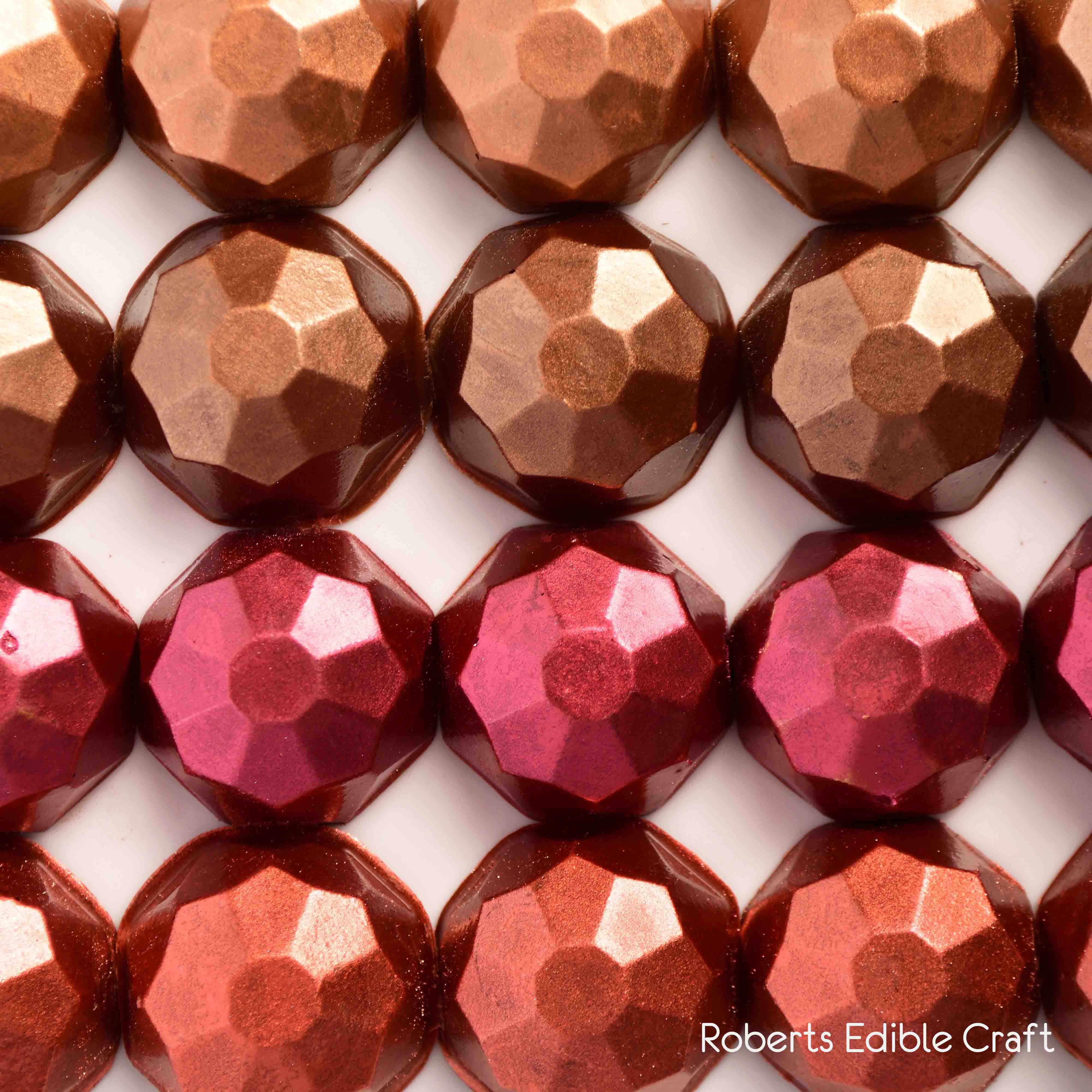 How To Use Luster Dust On Chocolate Using Lustre Dust - Jewel Chocolates - Roberts Edible Craft