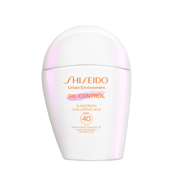 Shiseido Urban Environment Oil-Control Sunscreen - Protects, Hydrates, Mattifies & Works as Face Primer - Water Resistant for 40 Minutes - Non-Comedogenic - 50 mL