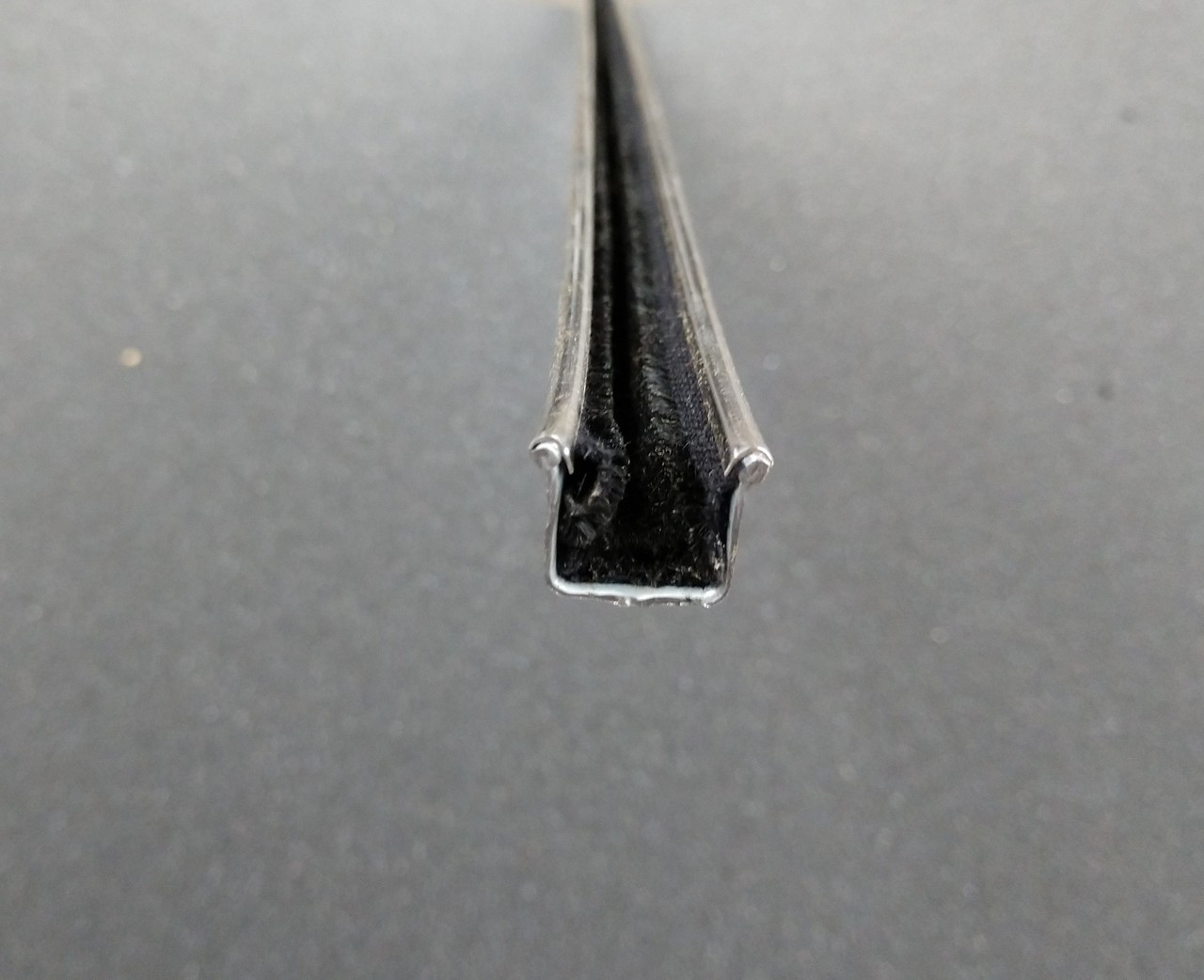 Y658 Stainless Steel Beaded Window Channel, RIGID 72