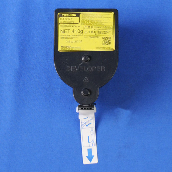 TOSHIBA 6LJ10690000 Yellow Developer