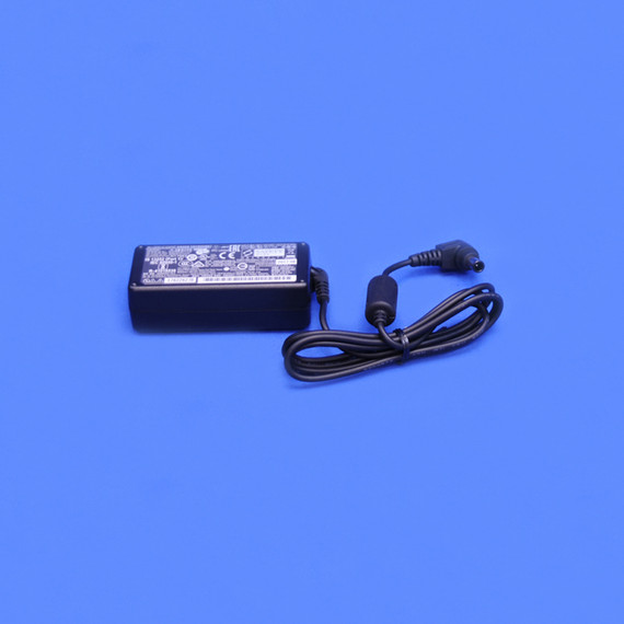 FUJITSU PA03010-6461 AC Power Adapter