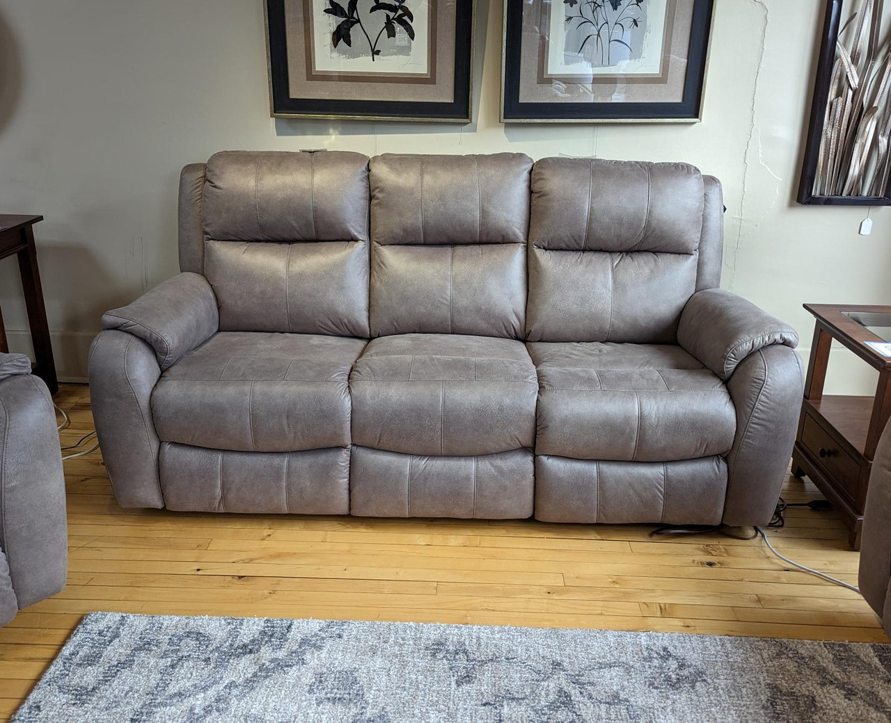 Southern Motion Marquis Power Reclining Sofa