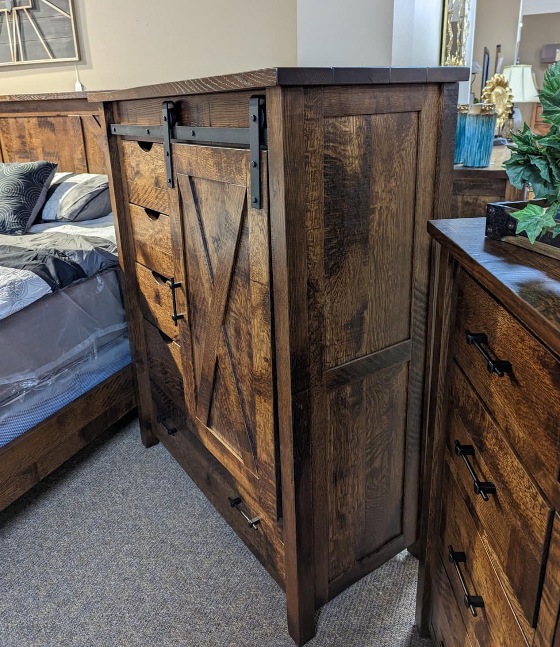 Rustic Chest Swg Amish Heritage Rustic Quartersawn Gentleman's Chest