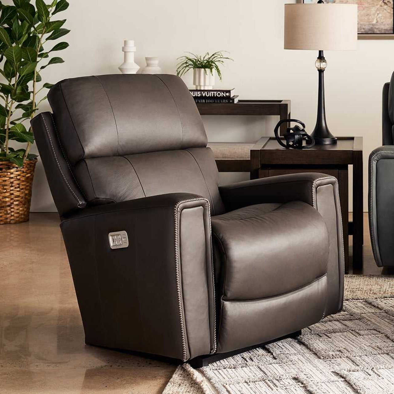 Apollo shop recliner chair