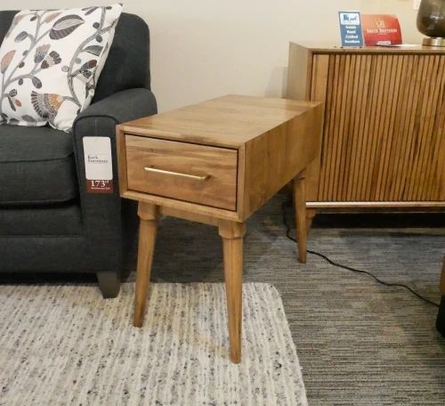 Amish Allentown Chairside Table
