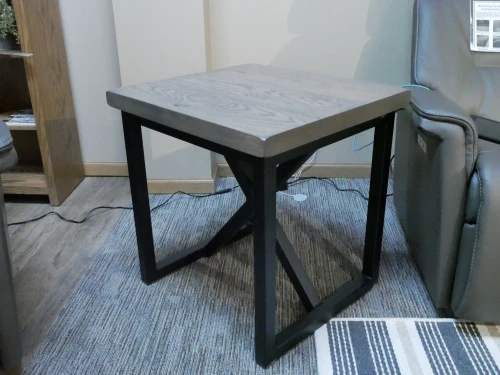 Amish Boatwood End Table