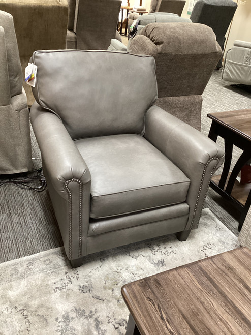 Smith Brothers 3000 Series – Leather Chair – Customizable Upholstery Collection